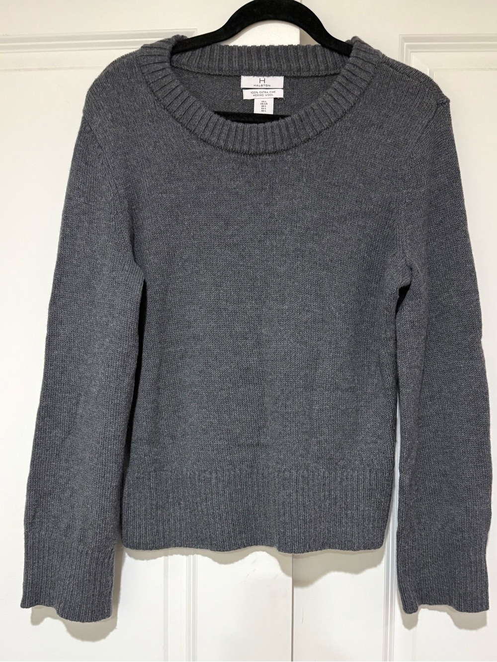H by Halston Gray 💯% Extra Fine Merino Wool Crewneck Sweater